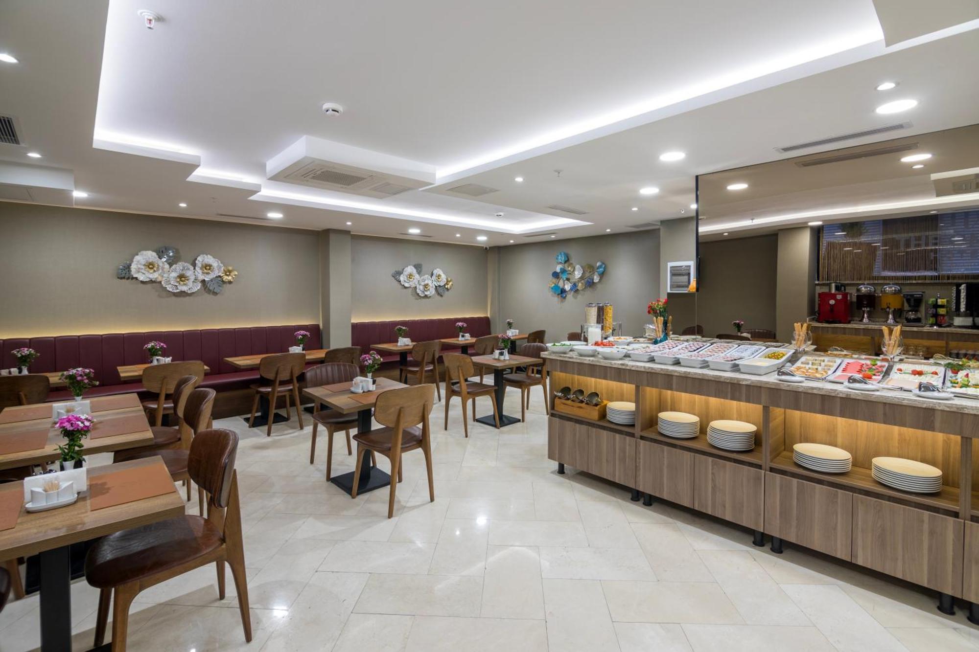 The Omiya Hotel Istanboel Buitenkant foto